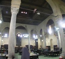 658px-Cairo_-_Islamic_district_-_Al_Azhar_Mosque_and_University_study_hall